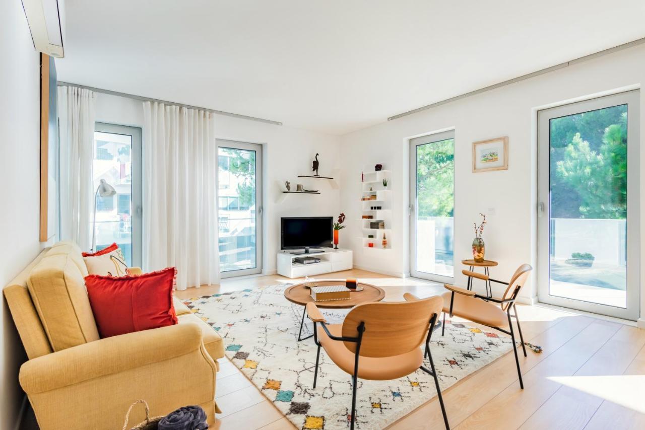 Oeiras Elegant Retreat With Poolアパートメント エクステリア 写真